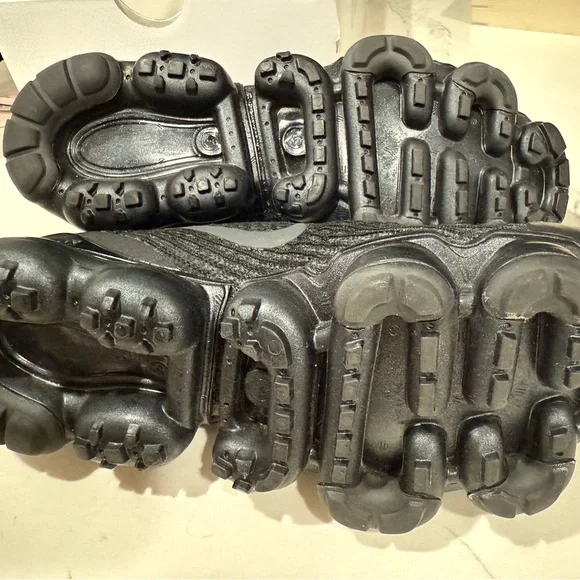 Nike Vapormax - Picture 4 of 5